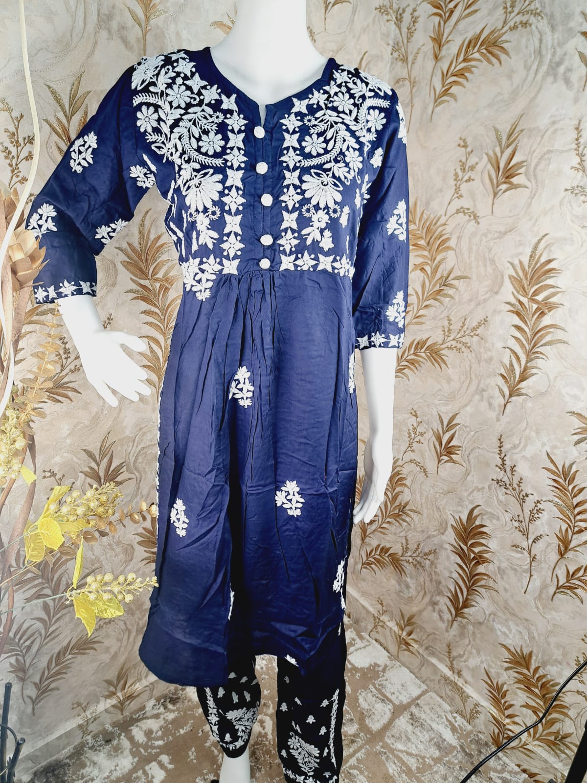 Embroided Nyra Cut Suit